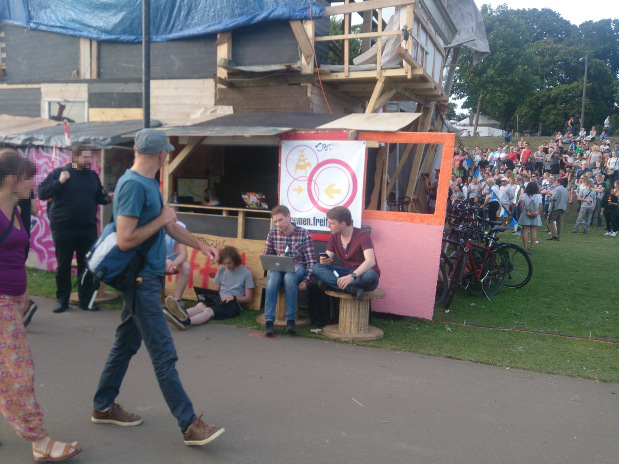 Stand1